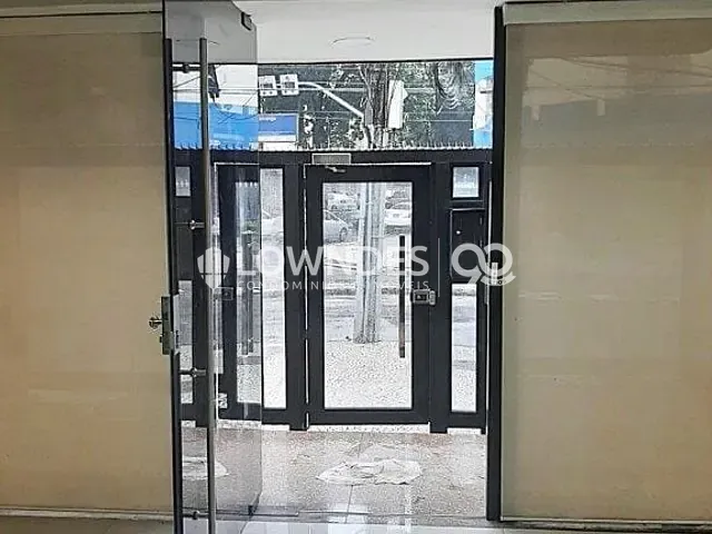 Prédio à venda, no bairro Laranjeiras em Rio de Janeiro