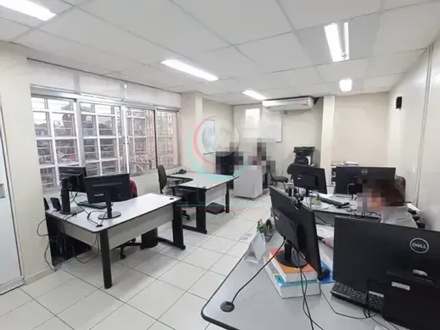 Prédio com 1200m², à venda ou para alugar, no bairro Chácara Santo Antônio (Zona Sul) em São Paulo