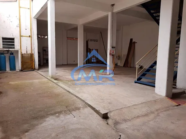 Prédio à venda, no bairro Vila Ré em São Paulo