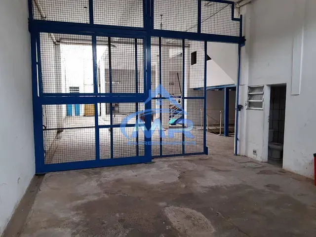 Prédio à venda, no bairro Vila Ré em São Paulo