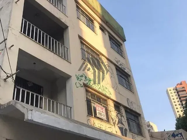 Prédio com 1300m², para alugar, no bairro São Brás em Belém
