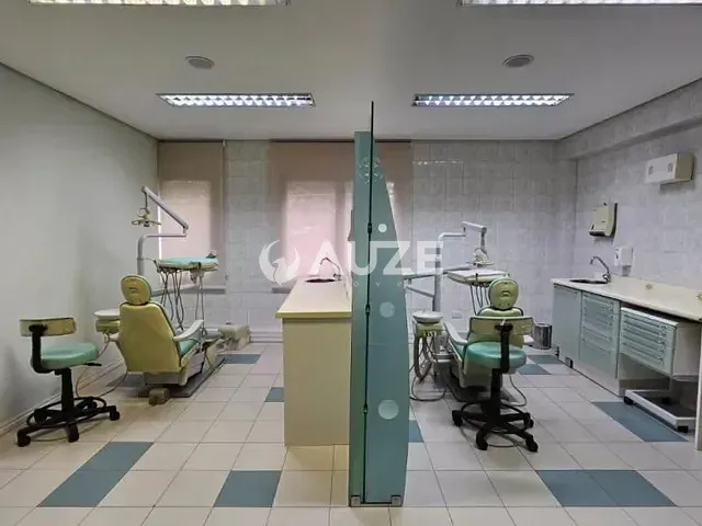 Prédio com 100m², à venda, no bairro Bigorrilho em Curitiba