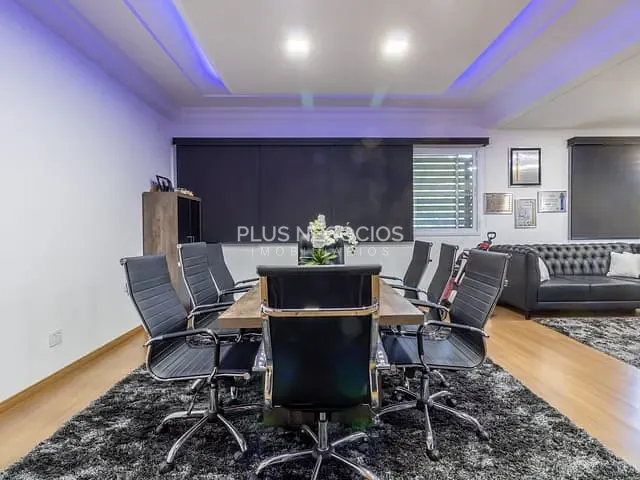 Prédio com 300m², à venda, no bairro Além Ponte em Sorocaba