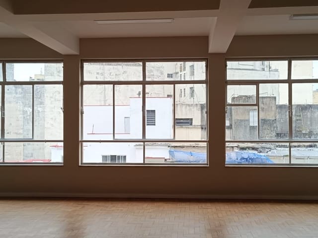 Conjunto comercial com 200m², à venda, no bairro Centro em São Paulo