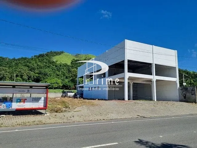 Prédio com 900m², à venda ou para alugar, no bairro Calaboca (Inoã) em Maricá