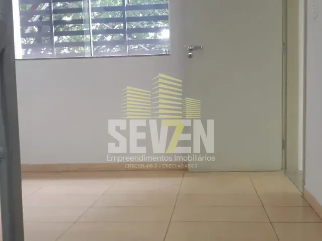 Prédio com 100m², para alugar, no bairro Centro em Bauru