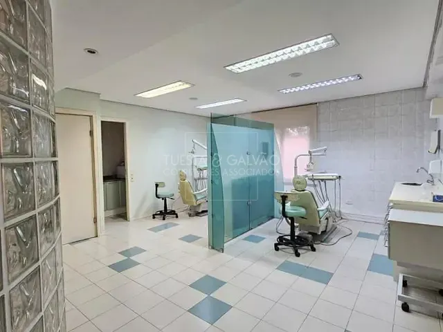 Prédio com 100m², à venda, no bairro Bigorrilho em Curitiba