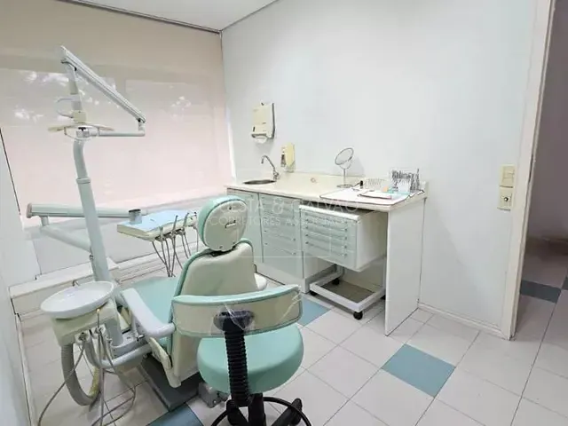 Prédio com 100m², à venda, no bairro Bigorrilho em Curitiba