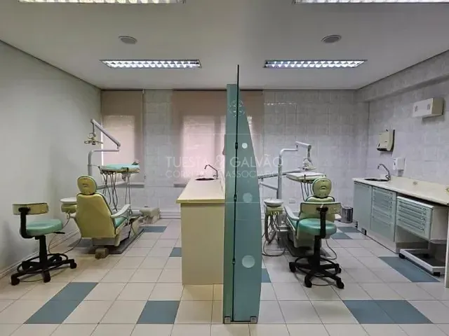 Prédio com 100m², à venda, no bairro Bigorrilho em Curitiba