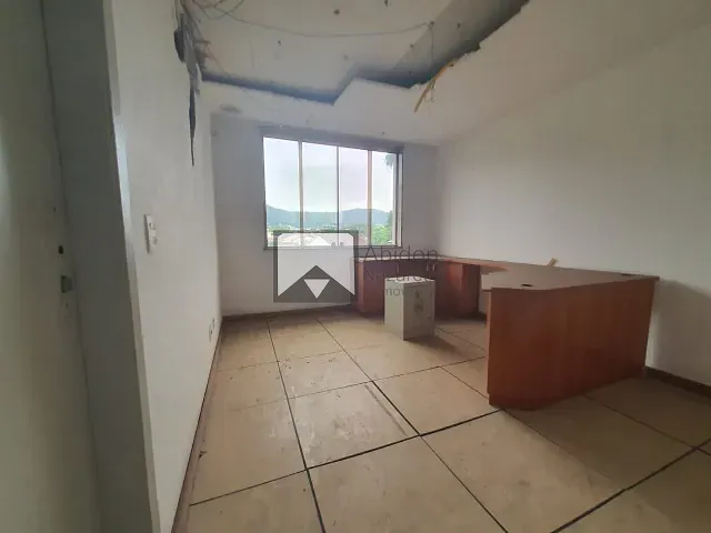 Prédio com 360m², à venda ou para alugar, no bairro São Francisco em Niterói
