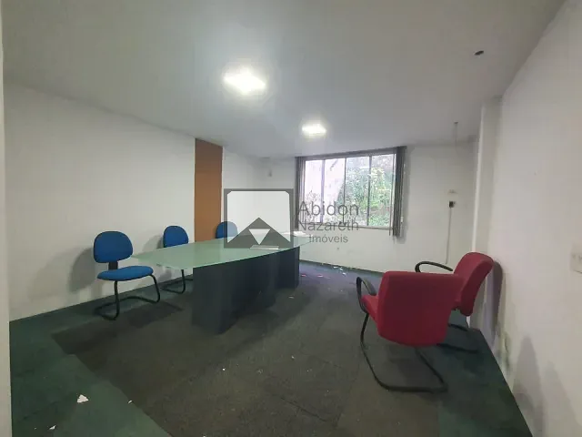 Prédio com 360m², à venda ou para alugar, no bairro São Francisco em Niterói