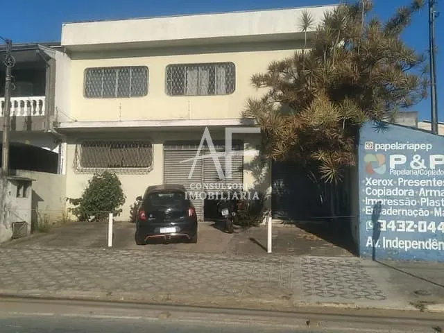 Prédio com 160m², à venda, no bairro Bel Recanto em Taubaté