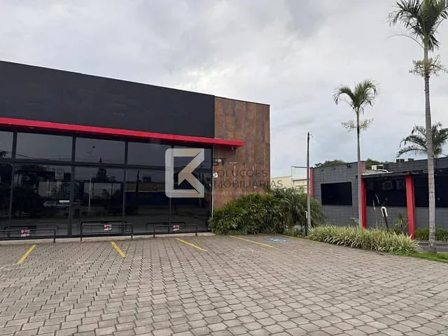 Prédio para alugar, no bairro Itaici em Indaiatuba