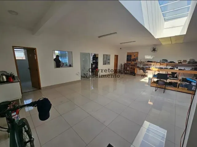 Prédio à venda, no bairro Jardim Altos de Santana I em Jacareí