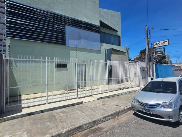 Prédio com 360m², à venda, no bairro Jardins em Aracaju