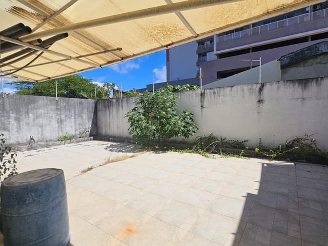 Prédio com 360m², à venda, no bairro Jardins em Aracaju