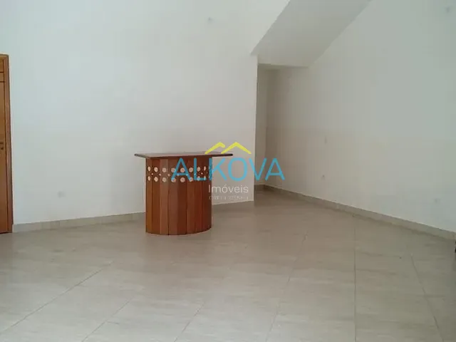 Prédio com 256m², à venda, no bairro Jardim das Indústrias em São José dos Campos
