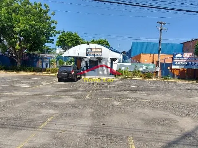 Prédio para alugar, no bairro Parangaba em Fortaleza