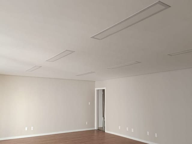 Conjunto comercial com 200m², à venda, no bairro Centro em São Paulo