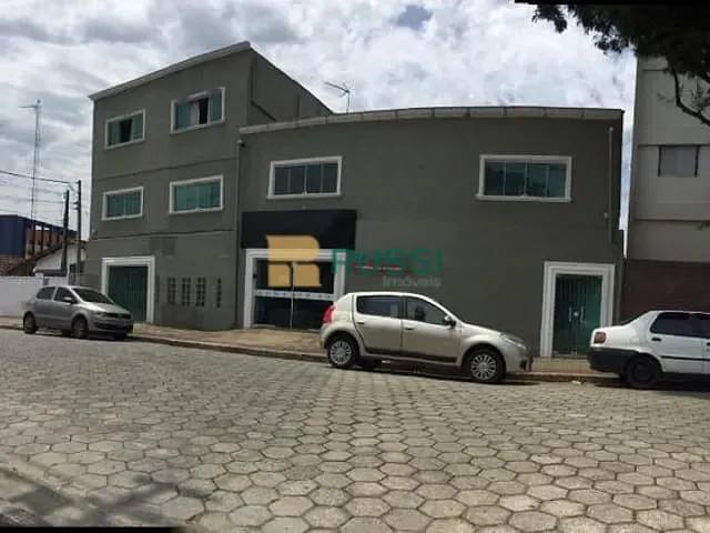 Prédio com 1000m², à venda ou para alugar, no bairro Centro em São José dos Campos