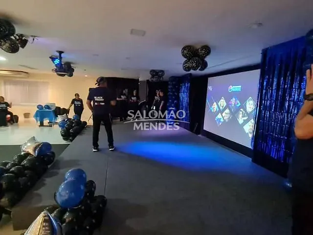 Prédio à venda, no bairro Marco em Belém