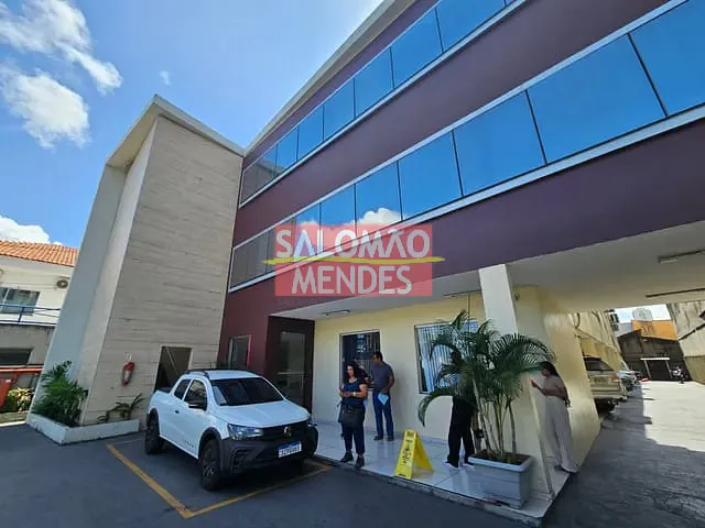 Prédio à venda, no bairro Marco em Belém