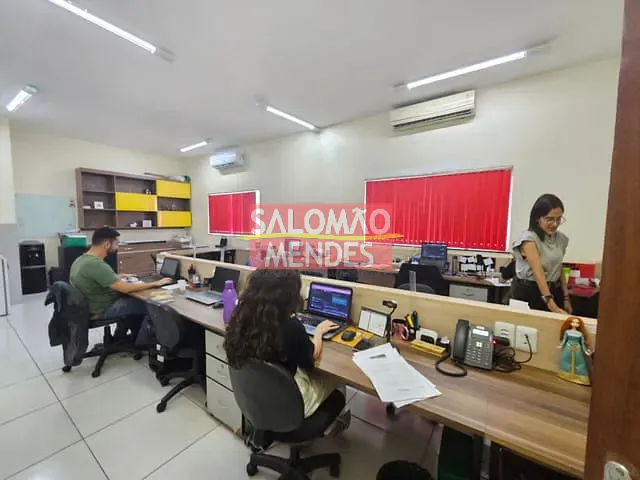 Prédio à venda, no bairro Marco em Belém