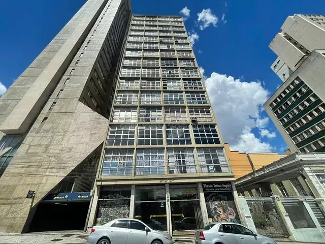 Prédio com 41m², à venda, no bairro Centro em Curitiba