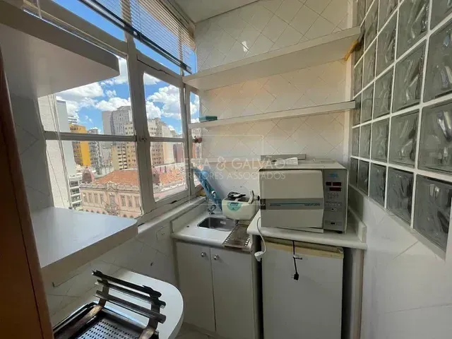 Prédio com 41m², à venda, no bairro Centro em Curitiba