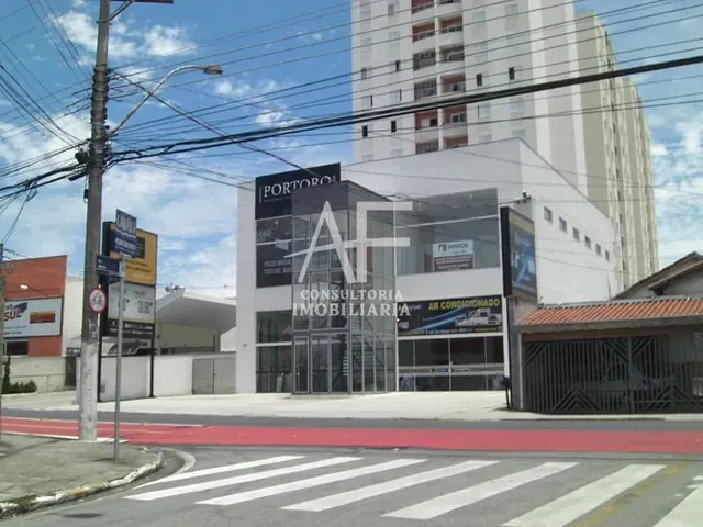 Prédio com 524m², à venda, no bairro Jardim Independência em Taubaté