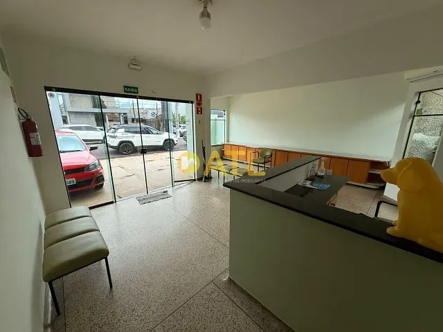 Prédio com 242m², para alugar, no bairro Vila Moraes em Ourinhos