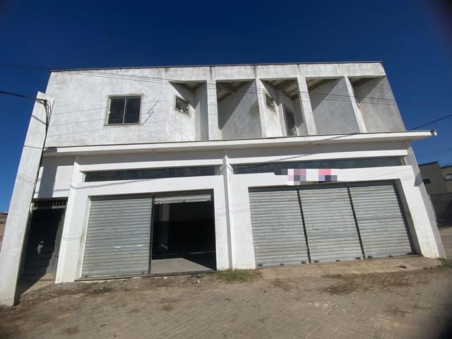 Prédio à venda, no bairro Parque Jóquei Club em Campos dos Goytacazes