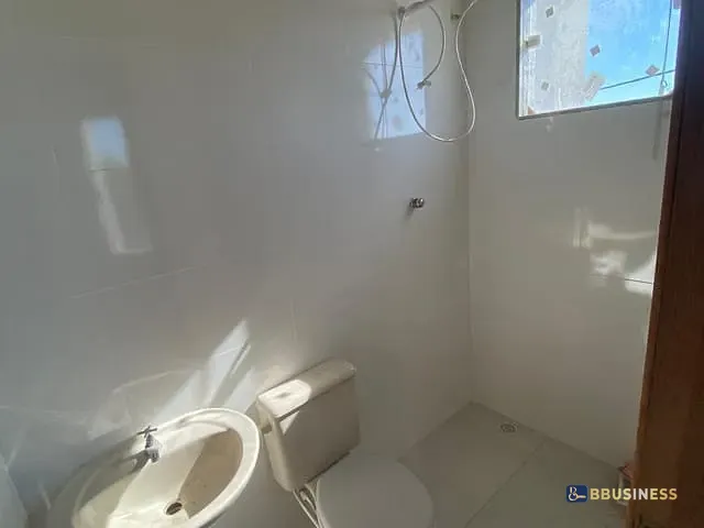 Prédio à venda, no bairro Parque Jóquei Club em Campos dos Goytacazes