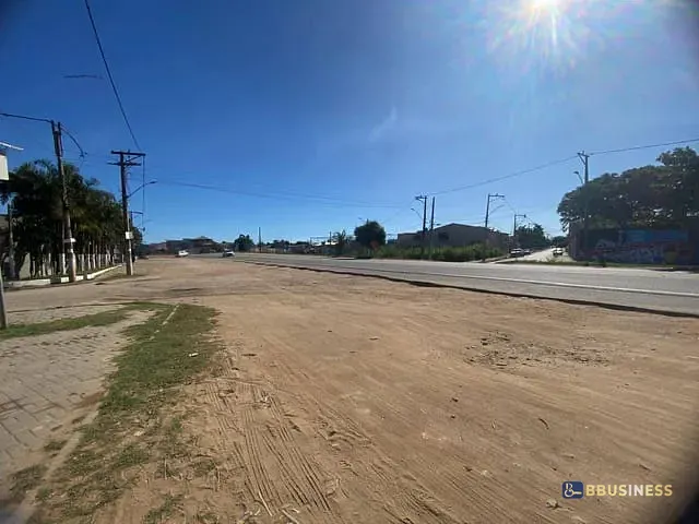 Prédio à venda, no bairro Parque Jóquei Club em Campos dos Goytacazes