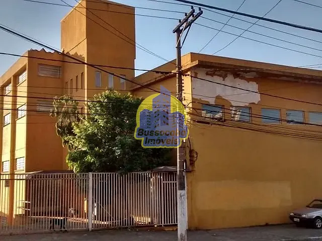 Prédio com 617m², à venda ou para alugar, no bairro Umuarama em Osasco