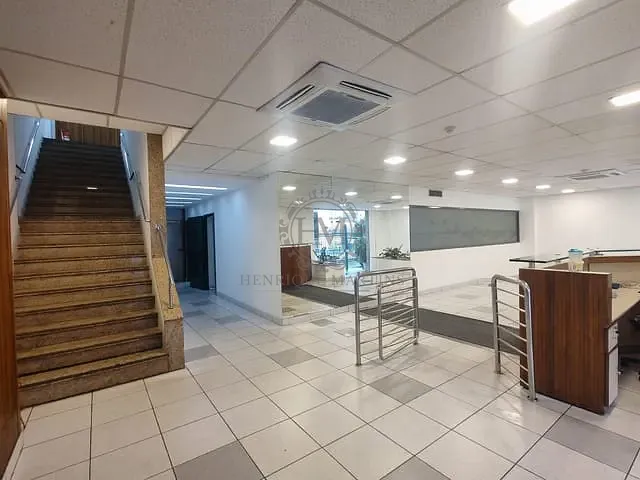 Prédio com 2150m², à venda ou para alugar, no bairro Centro em Rio de Janeiro