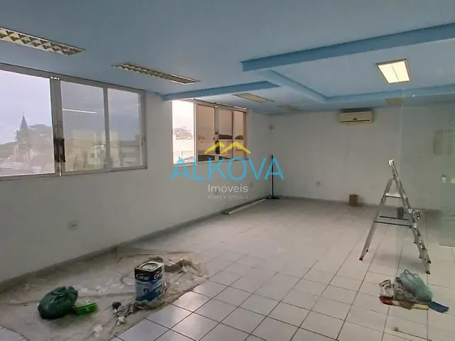 Prédio com 473m², à venda, no bairro Centro em São José dos Campos