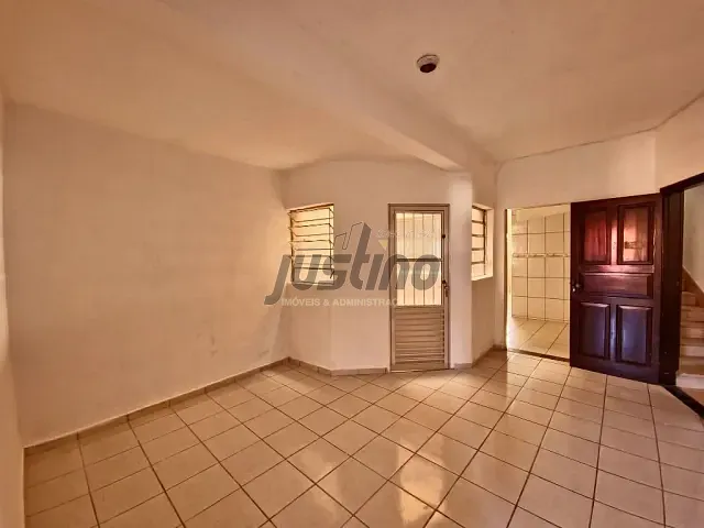 Prédio com 100m², à venda, no bairro Centro em Itanhaém