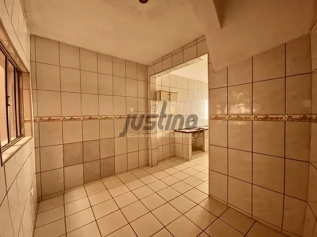 Prédio com 100m², à venda, no bairro Centro em Itanhaém