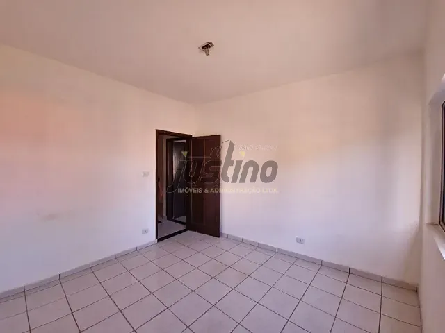 Prédio com 100m², à venda, no bairro Centro em Itanhaém