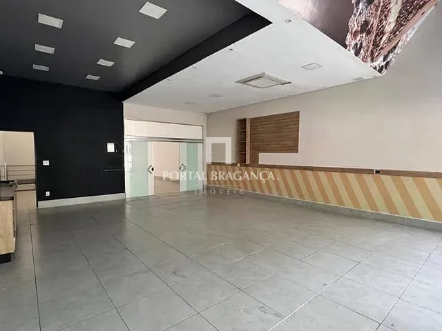 Prédio com 350m², à venda, no bairro Jardim América em Bragança Paulista