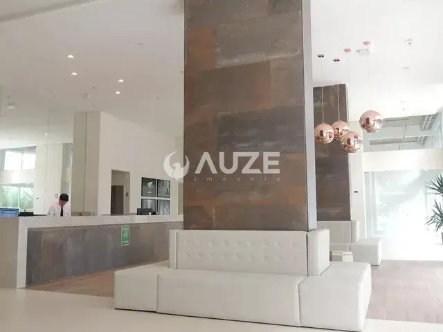 Prédio com 55m², à venda, no bairro ÁGUA VERDE em Curitiba
