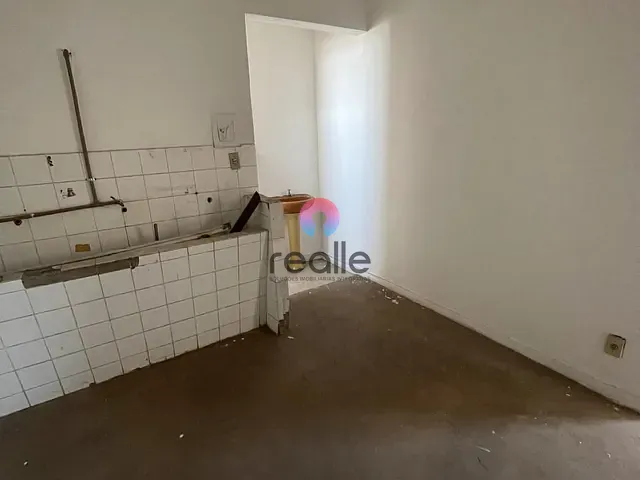 Prédio para alugar, no bairro Bonfim em Belo Horizonte