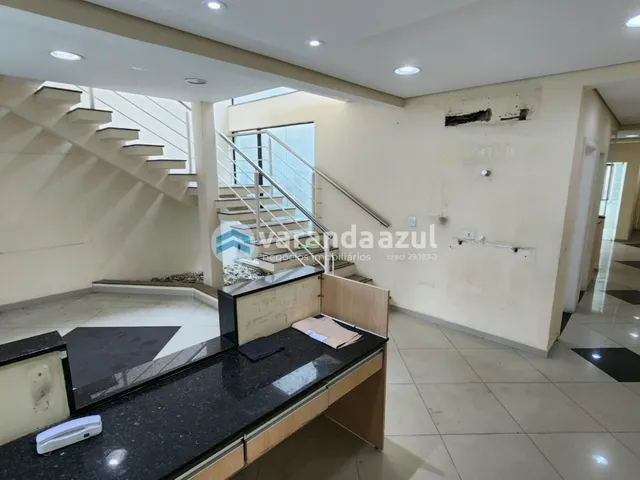Prédio com 233m², à venda ou para alugar, no bairro Braz Cubas em Mogi das Cruzes