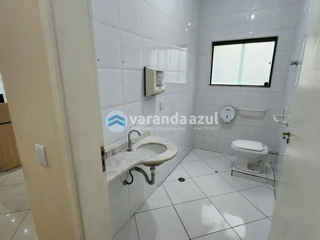 Prédio com 233m², à venda ou para alugar, no bairro Braz Cubas em Mogi das Cruzes
