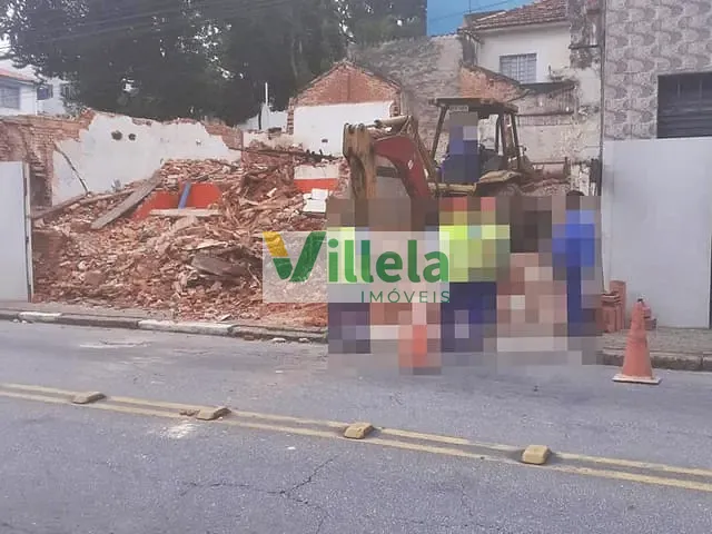 Prédio com 139m², à venda, no bairro Centro em Poá