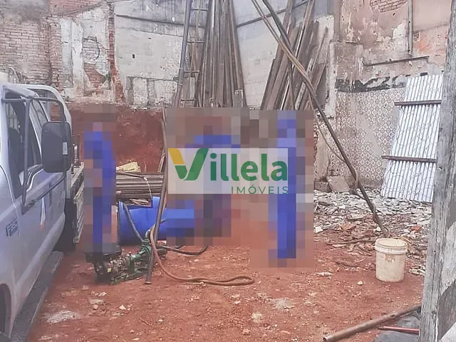 Prédio com 139m², à venda, no bairro Centro em Poá