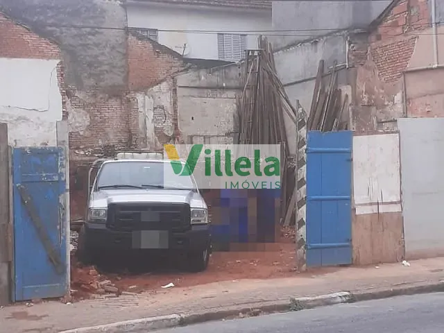 Prédio com 139m², à venda, no bairro Centro em Poá