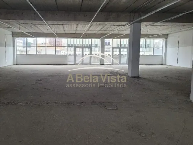 Prédio para alugar, no bairro Centro em Osasco