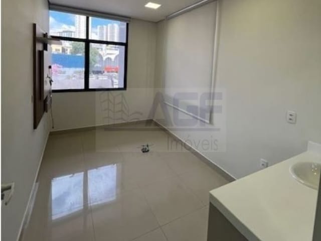 Prédio com 261m², para alugar, no bairro Centro em Diadema